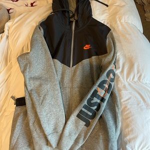 Nike sweatsuit